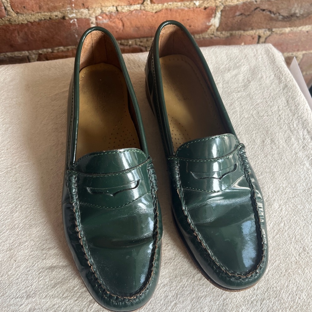 Bass Weejun Green Loafers Size 8 Women's